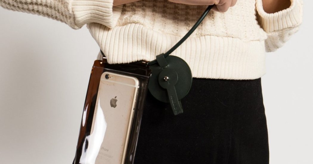 Building-Block-Iphone-Sling-in