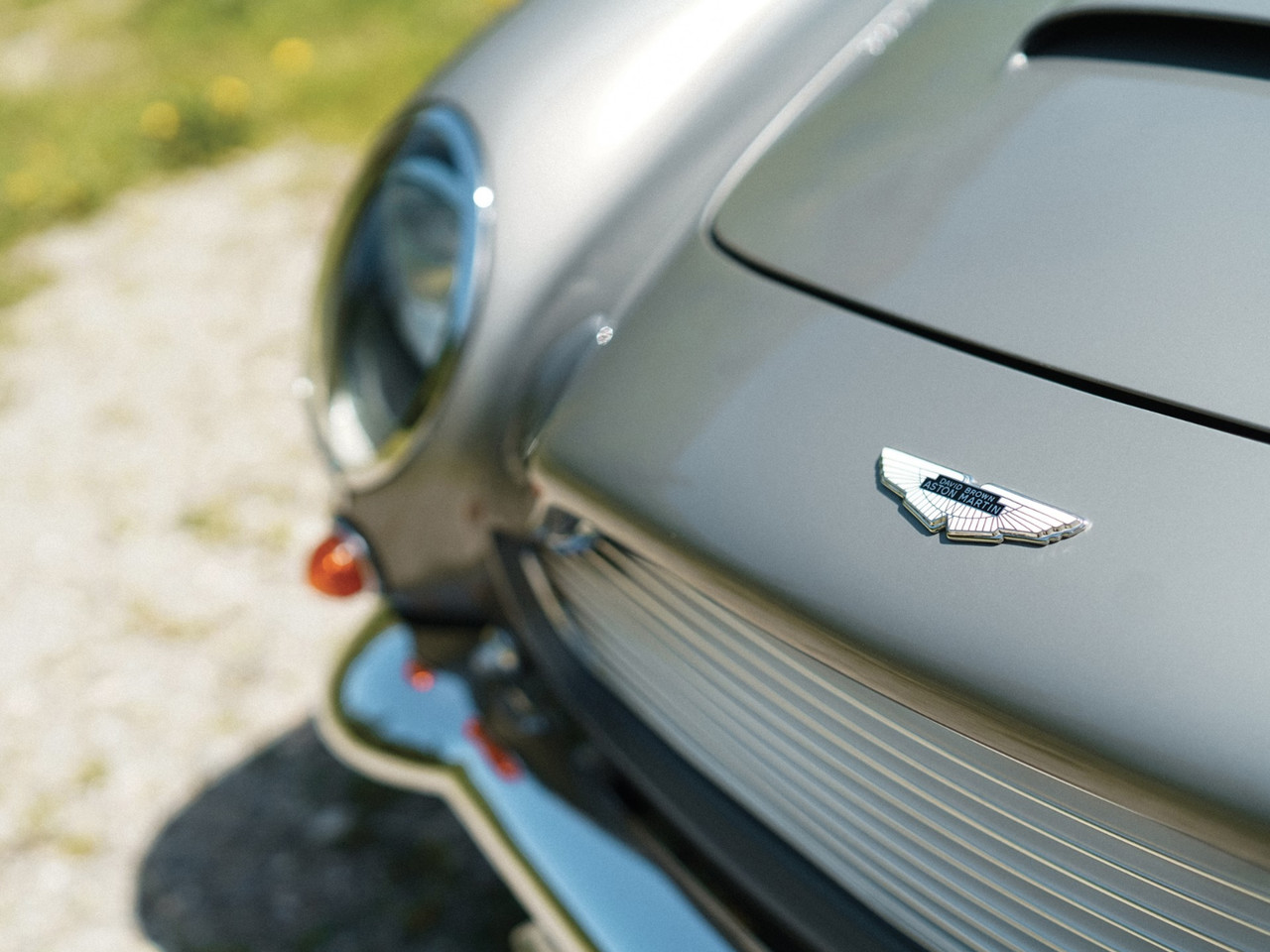 aston-martin-db5-everyday-object-05