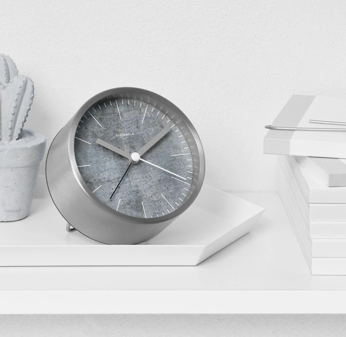 用來自荷蘭的 CLOUDNOLA 的時鐘佈置現代風格家居 EVERYDAY OBJECT