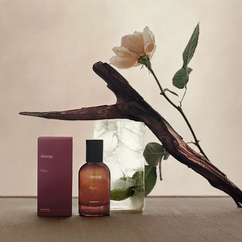 Aesop / 香水 Rozu 女っぽい”じゃなく“かっこいい”ローズ。Rozu（ローズ）を愛する芸能人