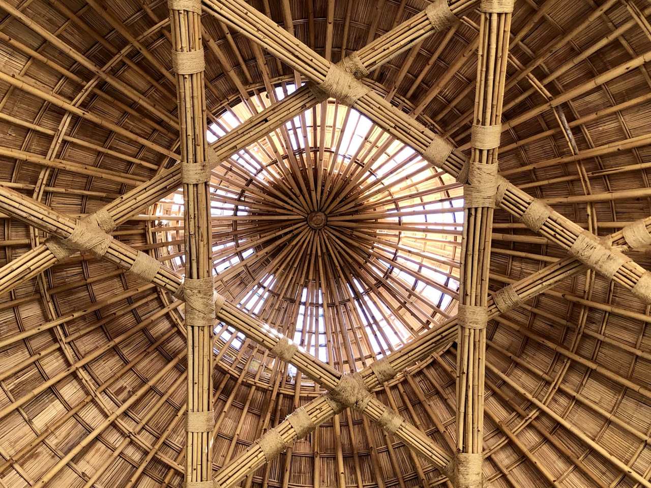 清邁有如教堂般的「冥想涼亭」，專為泰國皇室打造的 The Bamboo Cathedral EVERYDAY OBJECT