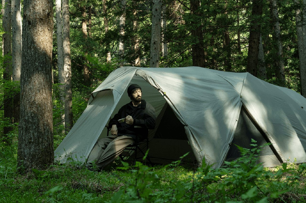 染上橄欖夜色的時髦「鎌倉天幕」，由世界最高水準代工廠出品- EVERYDAY