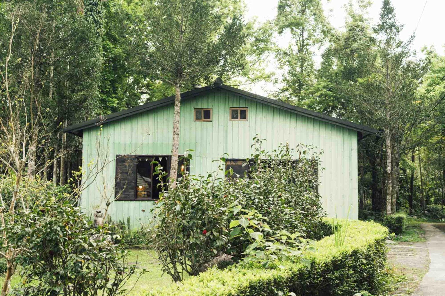 [ 家訪 ]「爬山對他們的日常，就是回家路上」——小明和思含在「那個山屋」裡的理想森活 - EVERYDAY OBJECT