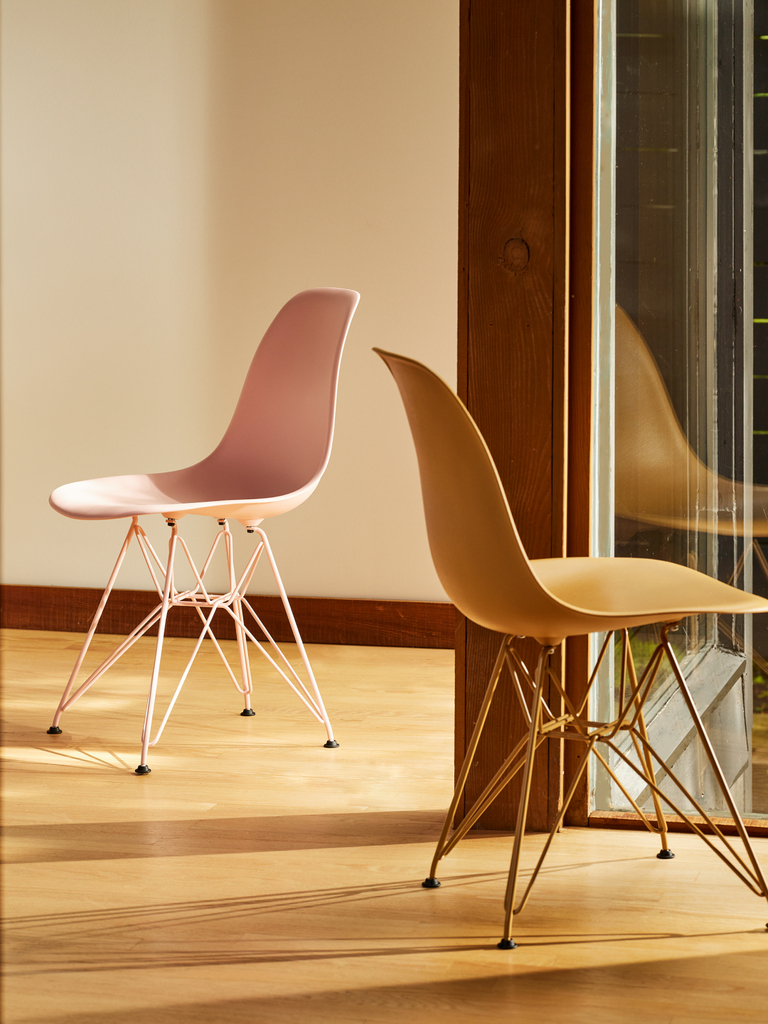 Herman Miller x HAY - 兩個最愛家具品牌聯名，把年輕色系放到經典家具