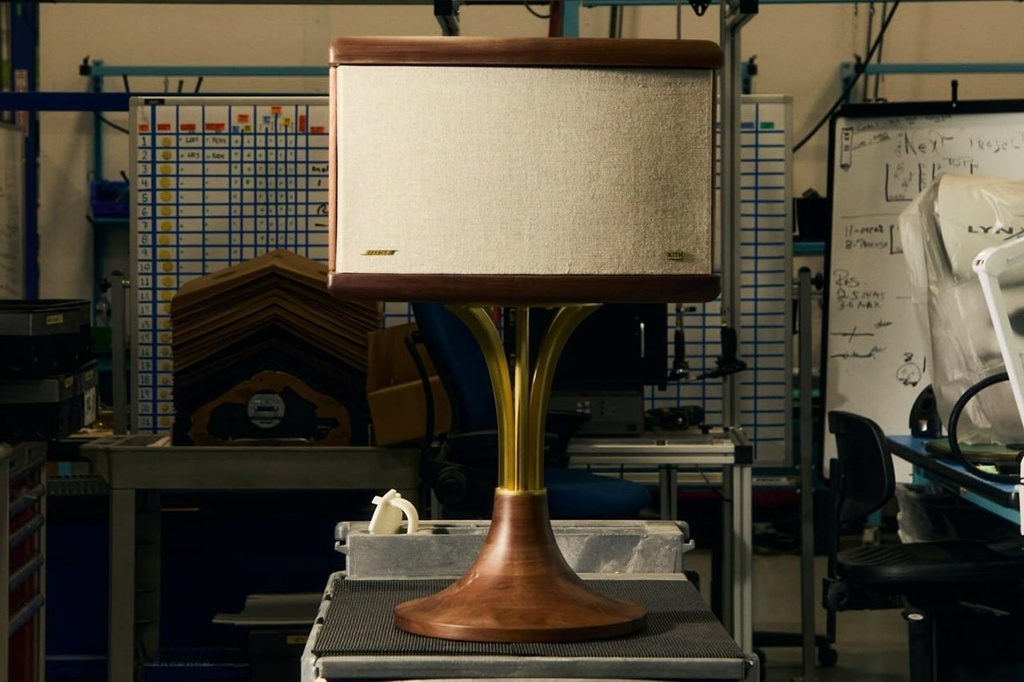 Kith x Mark Jupiter 將60年代經典Bose 揚聲器注入新生命，展現木質